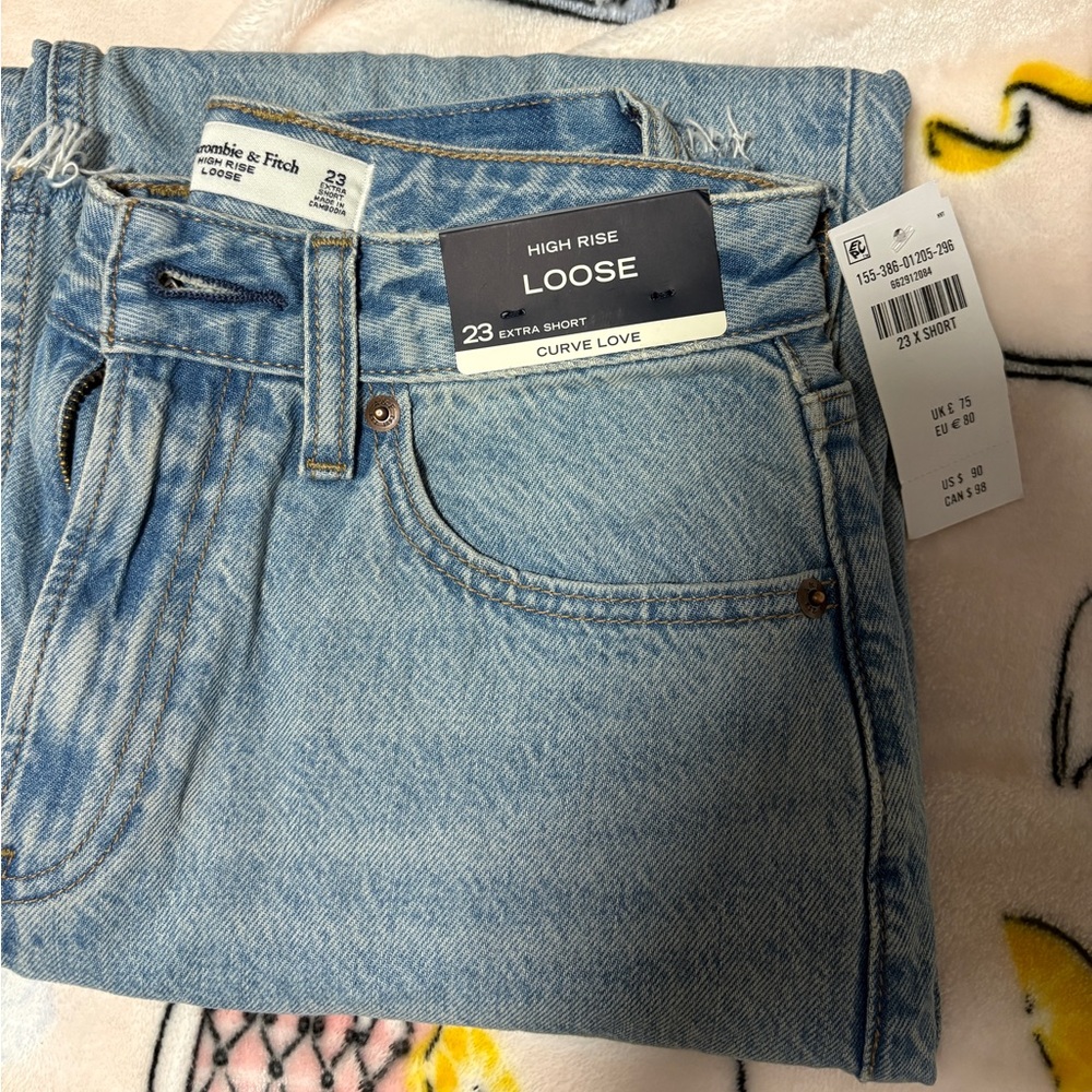 Abercrombie & Fitch Light Blue Loose Fit Jeans